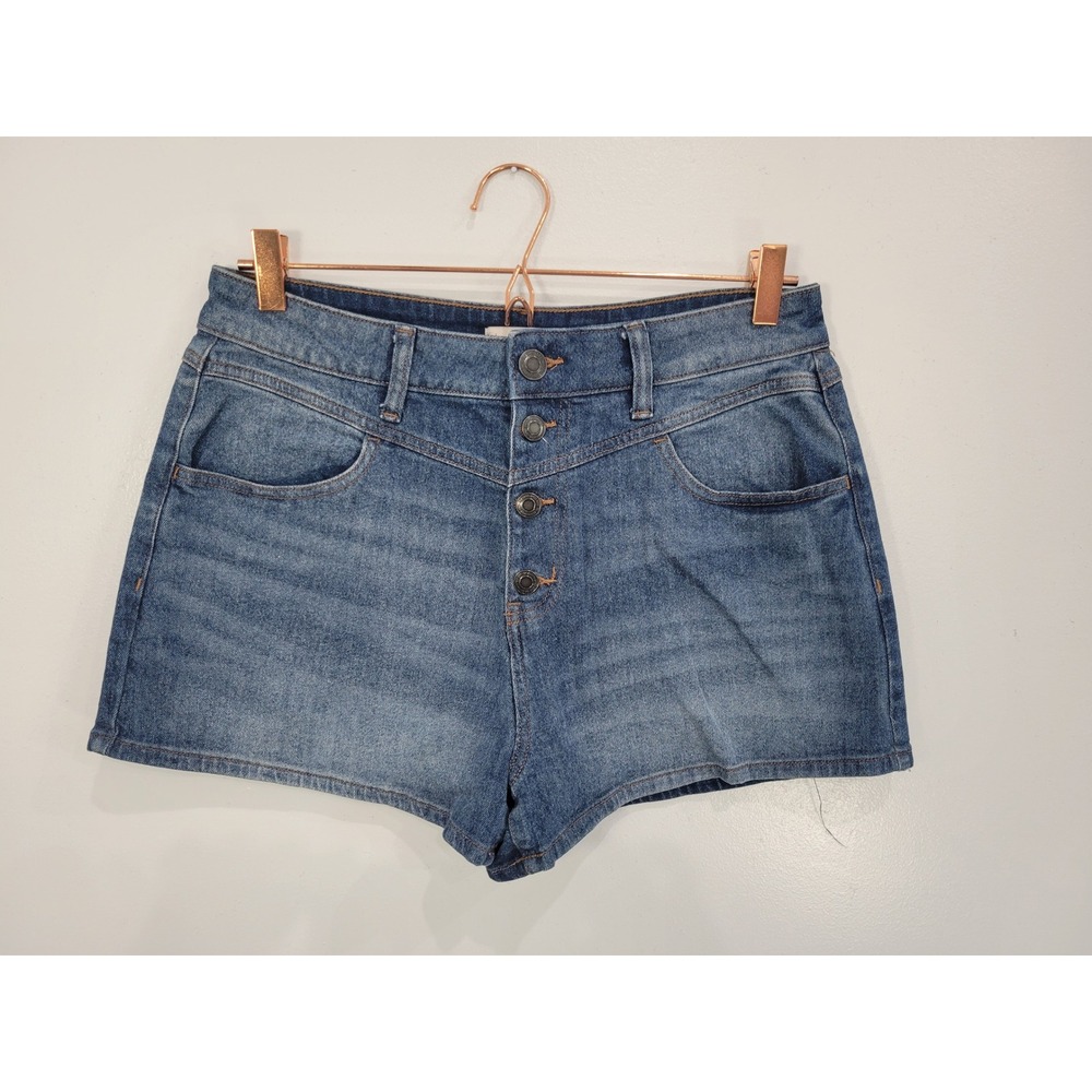 SO High Rise Curvy Mom Shorts Medium Wash Blue Button Fly Size 11/30W